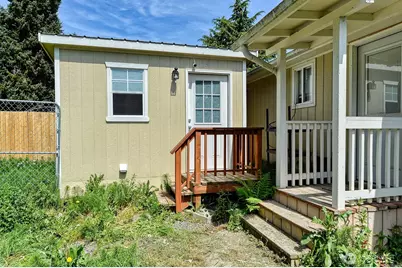 325 N Hawthorne Street, Burlington, WA 98233 - Photo 7