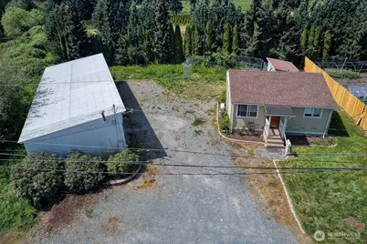 325 N Hawthorne Street, Burlington, WA 98233 - Photo 11