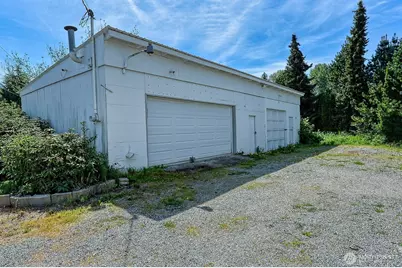 325 N Hawthorne Street, Burlington, WA 98233 - Photo 9