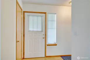 1189 Fidalgo Dr, Burlington, WA 98233 - Photo 11