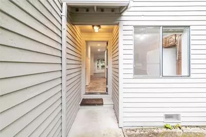 15307 15th Avenue NE #7, Shoreline, WA 98155 - Photo 3