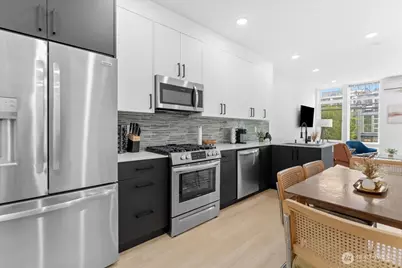 4301 26th Avenue SW, Seattle, WA 98106 - Photo 11