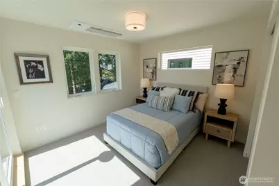 13540 39th Avenue NE #B, Seattle, WA 98125 - Photo 17