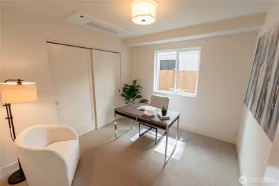 13540 39th Avenue NE #B, Seattle, WA 98125 - Photo 3