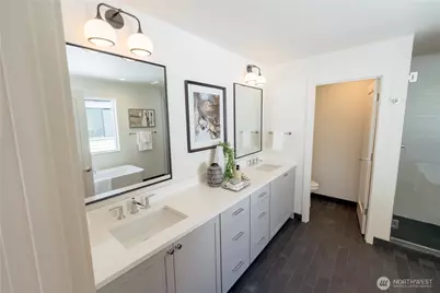 13540 39th Avenue NE #B, Seattle, WA 98125 - Photo 15