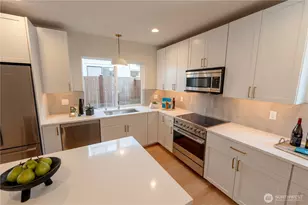 13540 39th Ave NE, Seattle, WA 98125 - Photo 3