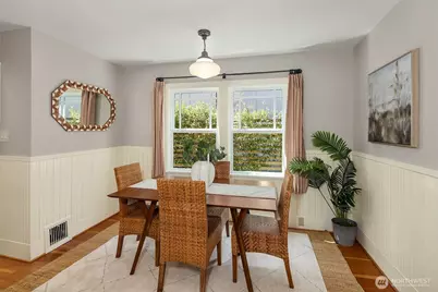 546 N 75th Street, Seattle, WA 98103 - Photo 13
