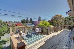 6827 36th Ave NE, Seattle, WA 98115 - Photo 3