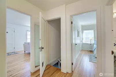 6827 36th Avenue NE, Seattle, WA 98115 - Photo 13