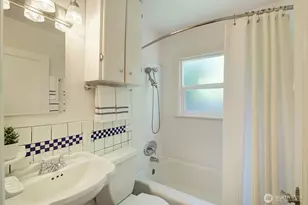 6827 36th Ave NE, Seattle, WA 98115 - Photo 15
