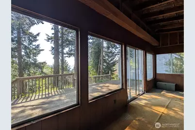 7537 Holiday Boulevard, Guemes Island, WA 98221 - Photo 9