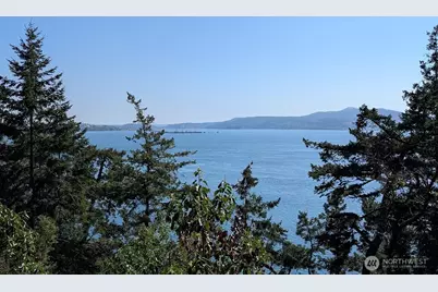 7537 Holiday Boulevard, Guemes Island, WA 98221 - Photo 7