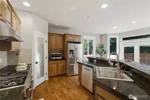 12855 NE 197th Pl, Woodinville, WA 98072 - Photo 11