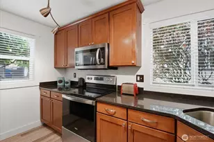 8615 238th Street SW, Edmonds, WA 98026 - Photo 11