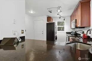 8615 238th Street SW, Edmonds, WA 98026 - Photo 13