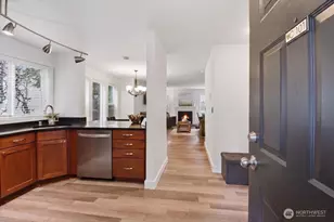 8615 238th Street SW, Edmonds, WA 98026 - Photo 7