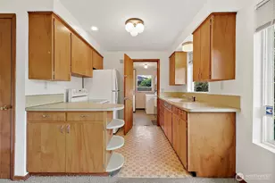 815 10th St NE, Auburn, WA 98002 - Photo 13