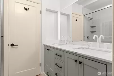 908 N 102nd, Seattle, WA 98133 - Photo 21