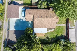 908 N 102nd, Seattle, WA 98133 - Photo 39