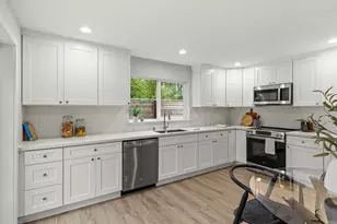 8117 17th Ave SW, Seattle, WA 98106 - Photo 11