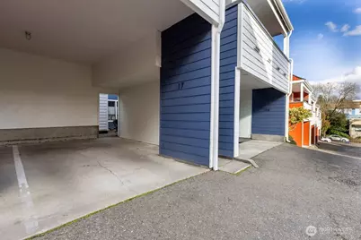 2001 E Yesler #17, Seattle, WA 98122 - Photo 17