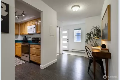2001 E Yesler #17, Seattle, WA 98122 - Photo 7