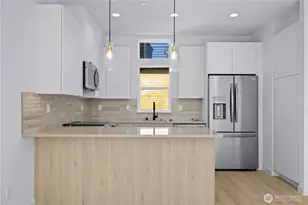 1136 A NW 57th St, Seattle, WA 98107 - Photo 5