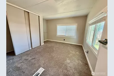 7121 49th Street E #38, Fife, WA 98424 - Photo 9