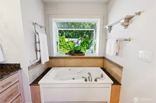 7001 Palm Ln, Anacortes, WA 98221 - Photo 23