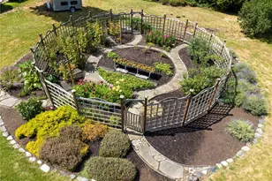 7001 Palm Ln, Anacortes, WA 98221 - Photo 37