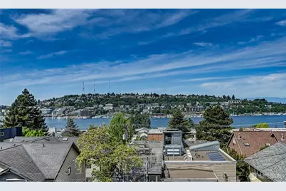 2025 Boylston Avenue E, Seattle, WA 98102 - Photo 1