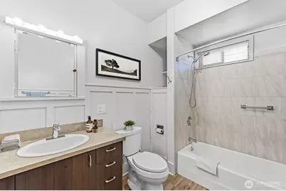 2025 Boylston Avenue E, Seattle, WA 98102 - Photo 25
