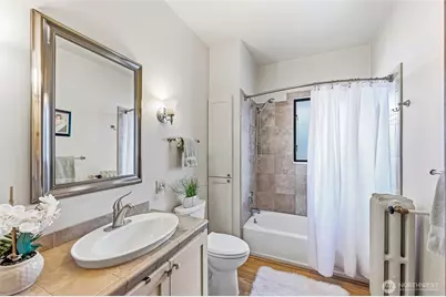 2025 Boylston Avenue E, Seattle, WA 98102 - Photo 15