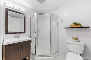 2025 Boylston Ave E, Seattle, WA 98102 - Photo 35