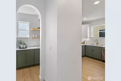 4113 Chilberg Avenue SW #A, Seattle, WA 98116 - Photo 5
