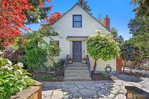 3803 NE 82nd St, Seattle, WA 98115 - Photo 3