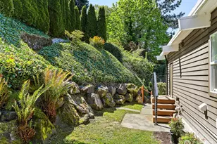2122 Halleck Ave SW, Seattle, WA 98116 - Photo 37