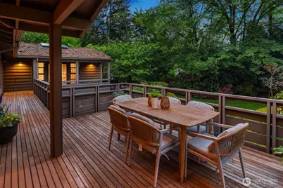 2420 82nd Avenue NE, Medina, WA 98039 - Photo 23