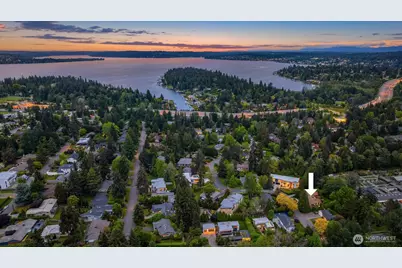 2420 82nd Avenue NE, Medina, WA 98039 - Photo 35