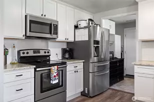 123 115th St E, Tacoma, WA 98445 - Photo 11