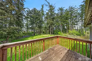 945 Walker Ave, Oak Harbor, WA 98277 - Photo 31