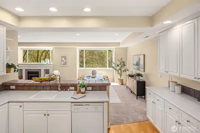 1805 134th Avenue SE #22, Bellevue, WA 98005 - Photo 5