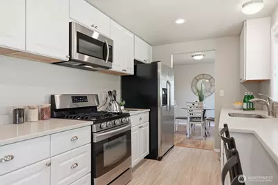 21225 96th Avenue W, Edmonds, WA 98020 - Photo 15