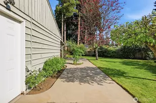 21225 96th Ave W, Edmonds, WA 98020 - Photo 31
