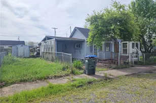 241 SW 10th St, Chehalis, WA 98532 - Photo 3