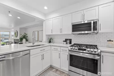 701 Galer Street #505, Seattle, WA 98109 - Photo 11