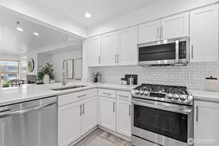 701 Galer St, Seattle, WA 98109 - Photo 11