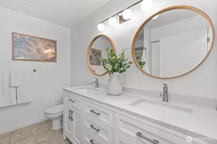 701 Galer St, Seattle, WA 98109 - Photo 19