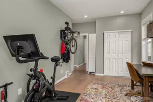 6411 Woodland Pl N, Seattle, WA 98103 - Photo 15