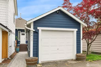 6411 Woodland Place N, Seattle, WA 98103 - Photo 25